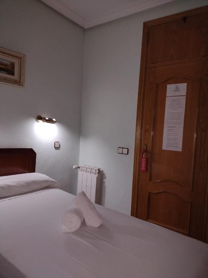 Hostal Sardinero Madrid Dış mekan fotoğraf